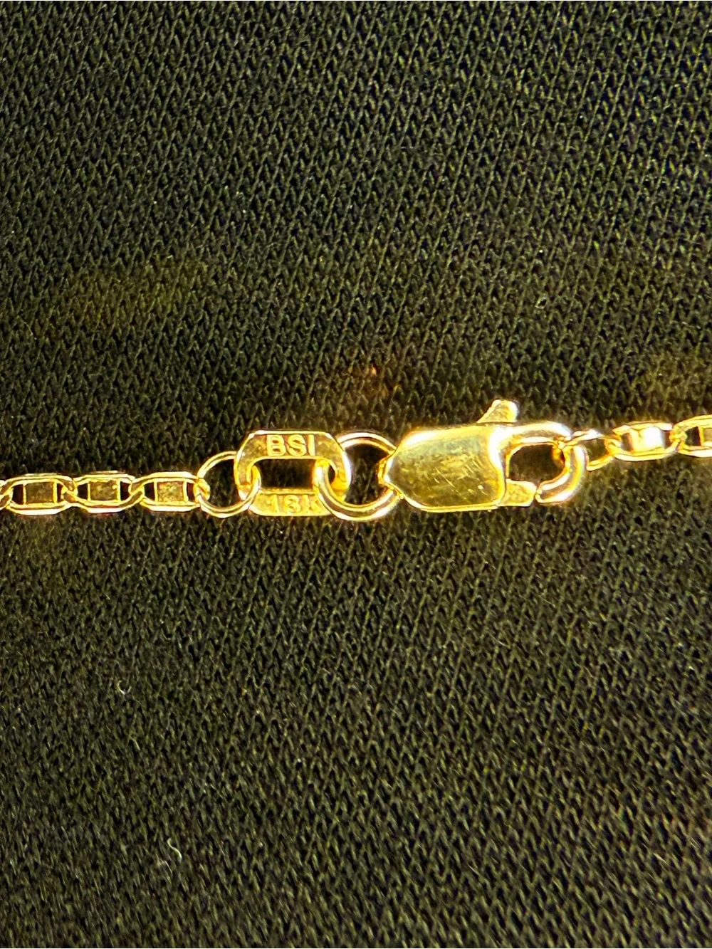 18K Solid Yellow Gold Valentino Necklace